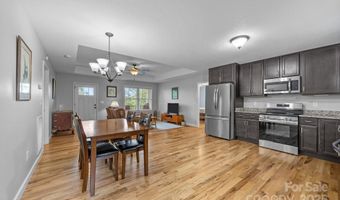 17 Laurel Rd, Arden, NC 28704