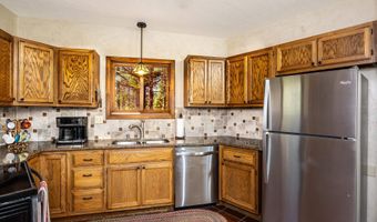 253 Saladon Rd, Angel Fire, NM 87710