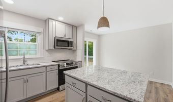 601 Bethesda Ave, Aberdeen, NC 28315
