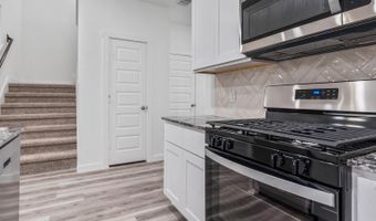 308 Robin St, Angleton, TX 77515