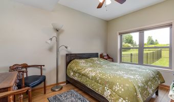 420 Fairway View Dr, Algonquin, IL 60102