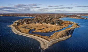 377 Rumstick Rd, Barrington, RI 02806
