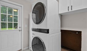 427 Shepperd Ln, Alloway, NJ 07422