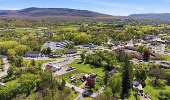 226-228 Northside Dr, Bennington, VT 05201