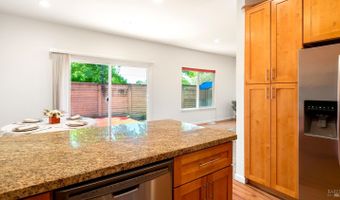 606 Santa Ana Cir, Santa Rosa, CA 95404