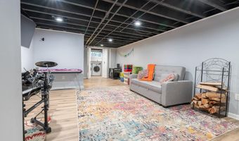 369 E GORGAS Ln, Philadelphia, PA 19119