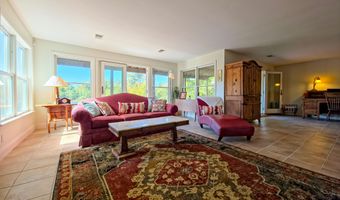 4 Mainstay Ln, Bourne, MA 02532