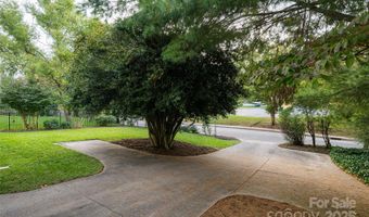 26 Lorraine Ave, Asheville, NC 28804