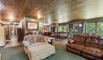 12980 Robinwood St NE, Alliance, OH 44601