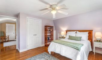 21 Old Chimney Rd, Barrington, RI 02806