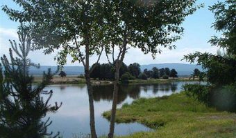 10 P St, Cascade, ID 83611