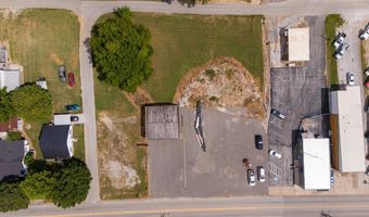 240 N Main St, Adairville, KY 42202