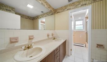 356 Allendale Ave, Allendale, NJ 07401