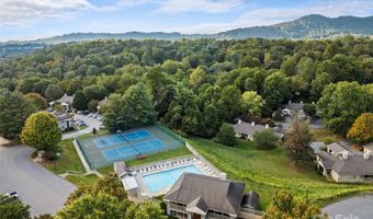 102 Abbey Cir, Asheville, NC 28805