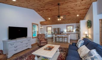 67 Hemlock Dr, Almond, NC 28702