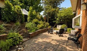4836 7TH St S, Arlington, VA 22204