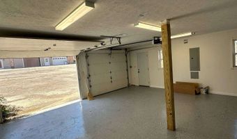 252 S Taxiway Dr, Albany, KY 42602