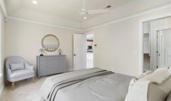23 MIDDLEBERRY Ln, East Greenwich, RI 02818
