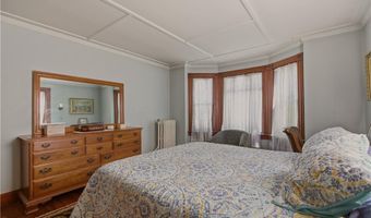 24 Thurston Ave, Newport, RI 02840