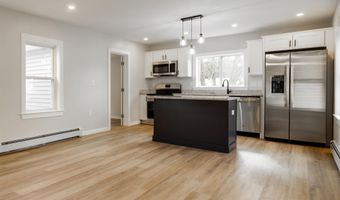 27 Washington St, Ashland, NH 03217