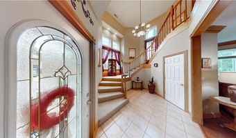 2 Ewes Ln, Bella Vista, AR 72715