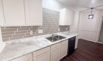 14210 Xenon St NW 4, Anoka, MN 55303