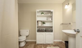 1921 Sherman Dr NW, Alexandria, MN 56308