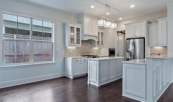 2060 Fairwoods Dr, Shreveport, LA 71106