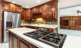 605 CRESTVIEW Rd, Anniston, AL 36207