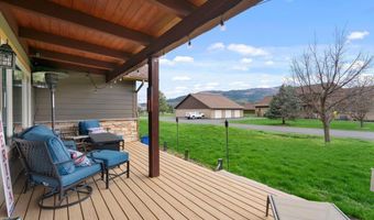 50 Bellflower Ct, Blanchard, ID 83804
