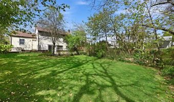 49 Forrest Pl, Amityville, NY 11701
