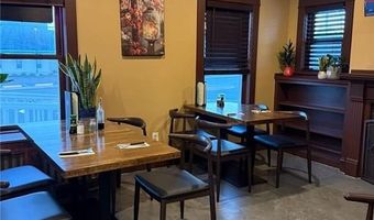 72 E Main Rd, Middletown, RI 02842