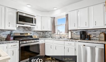 30 Pioneer Rd, Buffalo, WY 82834