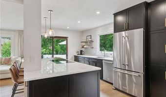 8312 140th Street Ct, Apple Valley, MN 55124