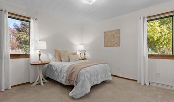 N9188 KERNAN Avenue, Appleton, WI 54915