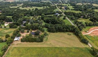 2017 E Chestnut Ave, Arkansas City, KS 67005