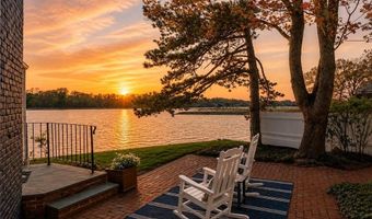 166 New Meadow Rd, Barrington, RI 02806