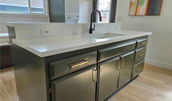 2022 W 75th St, Los Angeles, CA 90047