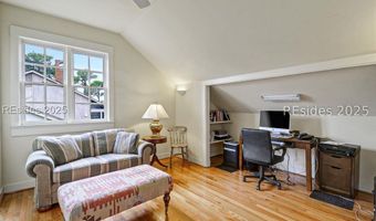46 Gull Point Rd, Hilton Head Island, SC 29928