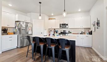 10000 La Jolla Dr, Boise, ID 83709