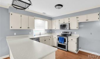12 Majestic Oaks Cir, Savannah, GA 31406