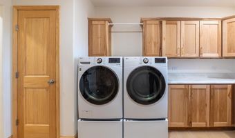 409 Tolman Rd, Clark, WY 82435