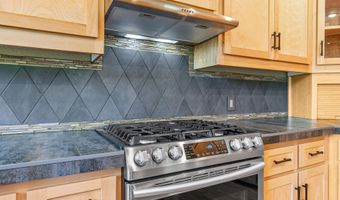 700 Clay St, Ashland, OR 97520