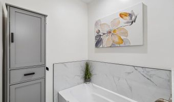 5914 LANGTON Dr, Alexandria, VA 22310