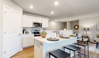 2506 E 47TH St, Des Moines, IA 50317