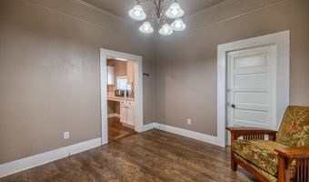 203 W Purdom Ave, Alvarado, TX 76009