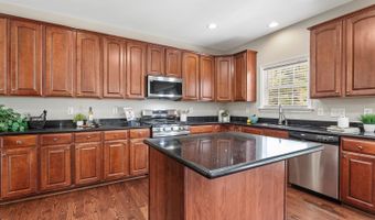 1201 Woodlands Creek Way, Apex, NC 27502