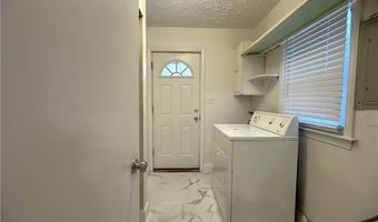 1381 Dover Ave, Akron, OH 44320