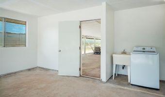 5400 Olopua St, Kapaa, HI 96746