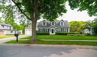 5306 Arapahoe Ln, Madison, WI 53704